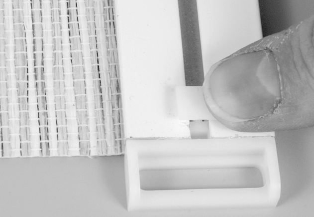 insert the end cap pins back into the bottom weight.png