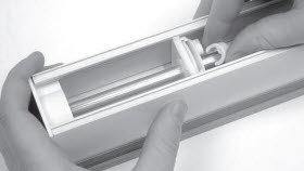 reinsert retainer clip.jpg