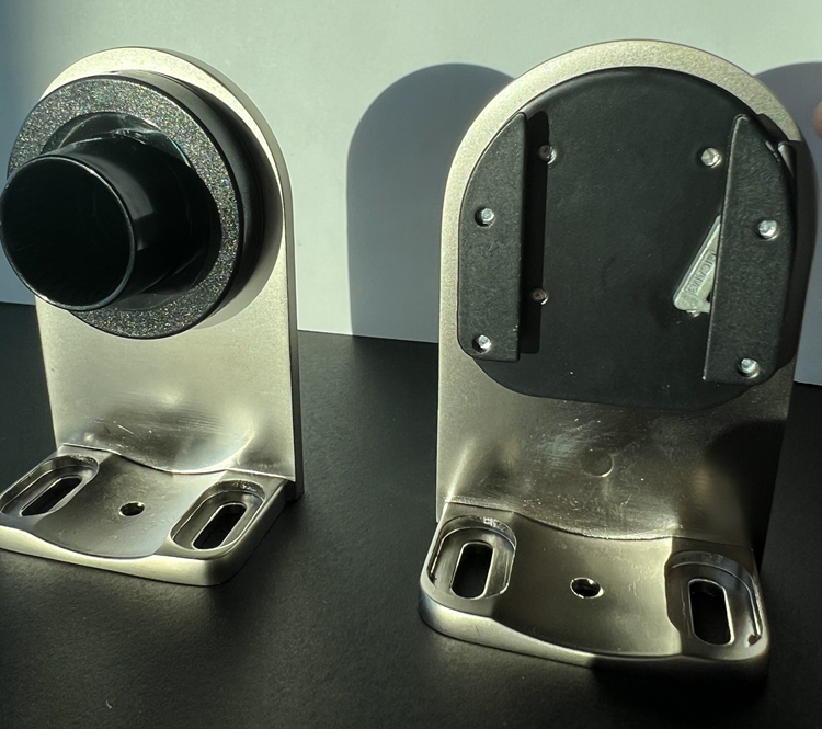 Designer Metal Bracket.jpg